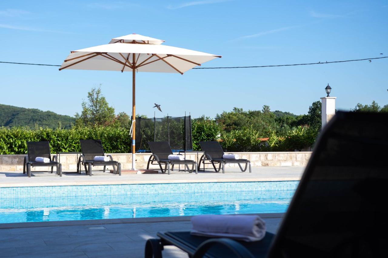 Vacation Villa Matic With 7 Bedrooms シニ エクステリア 写真