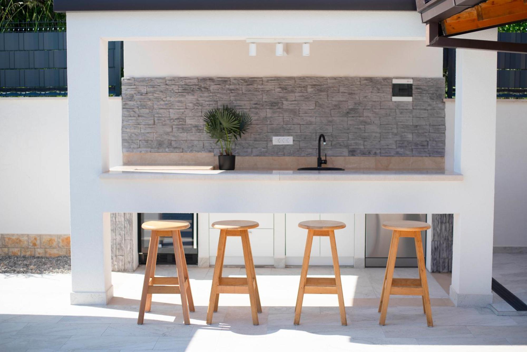 Vacation Villa Matic With 7 Bedrooms シニ エクステリア 写真