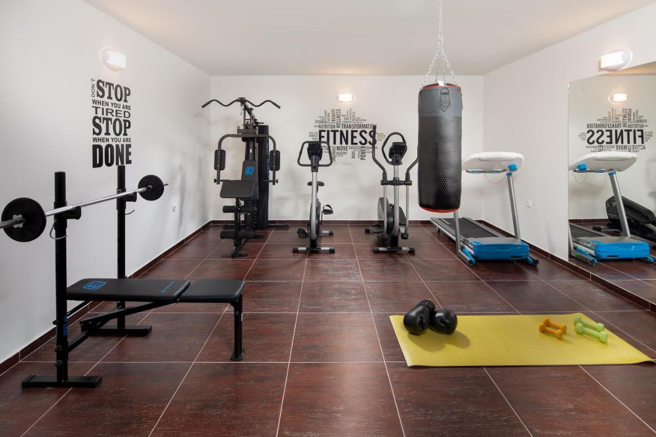 Vacation Villa Matic With 7 Bedrooms シニ エクステリア 写真